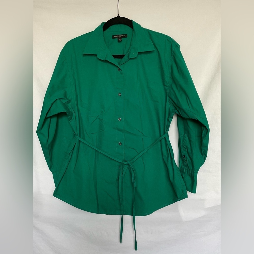 Banana Republic Green Notched Collar Button Down Shirt
